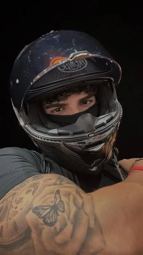 Talkie AI - Chat with Nathaniel