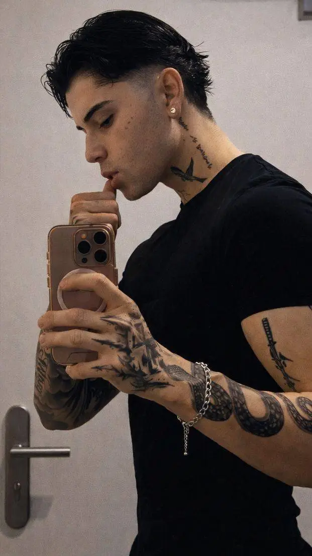 Talkie AI - Chat with Fabian