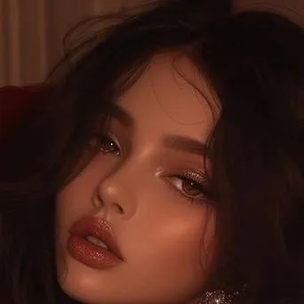 chat with ai character: Tiana