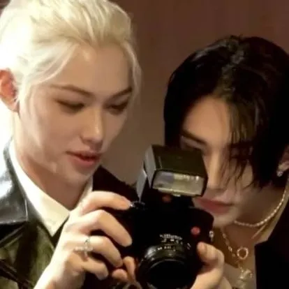 chat with ai character: Hyunlix 