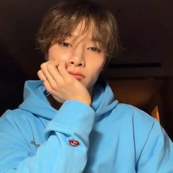 chat with ai character: ~★[I.N]★~