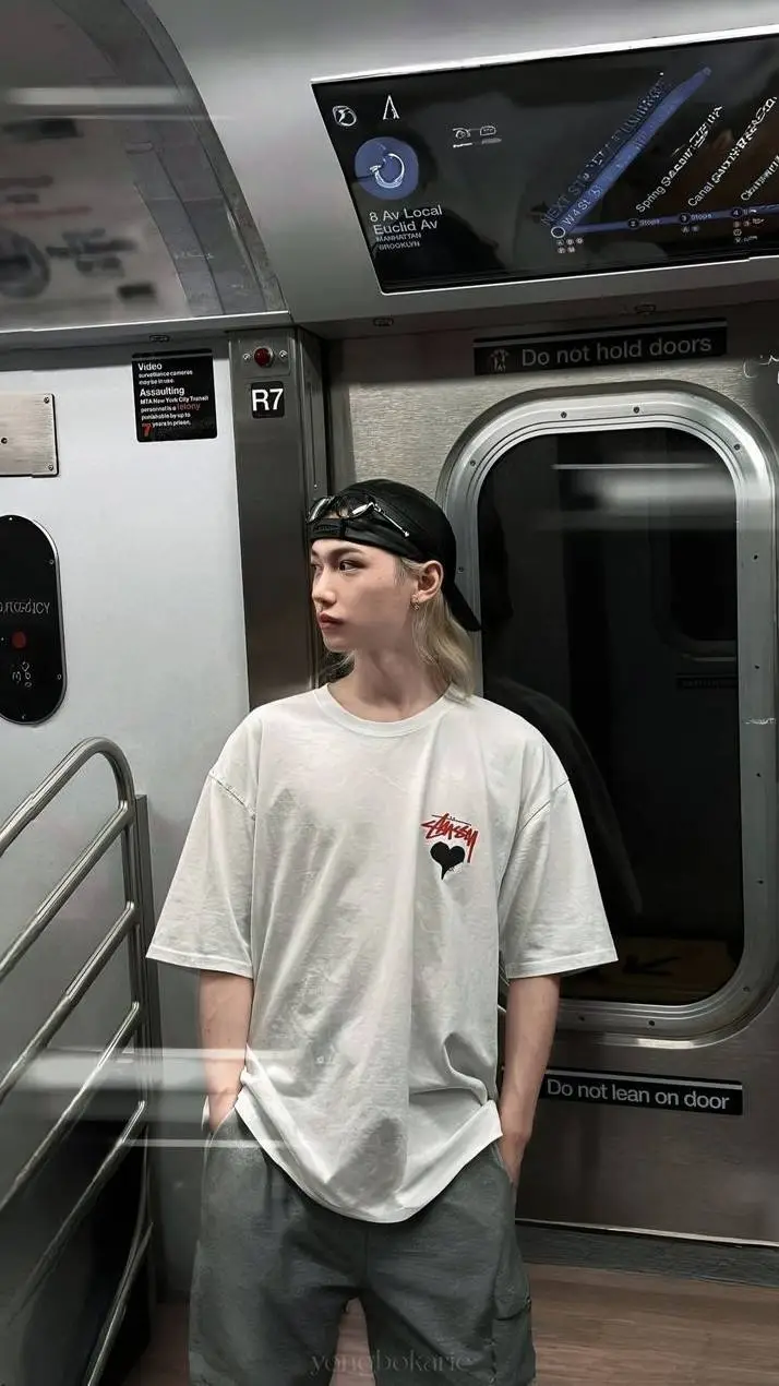 ai character: °~[Félix]~° background