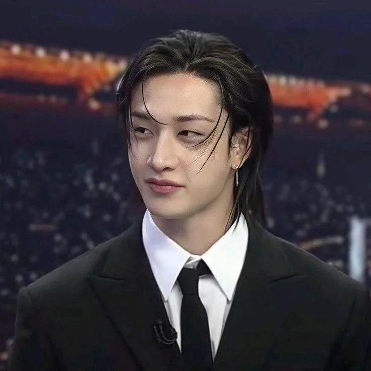 chat with ai character: Bangchan 