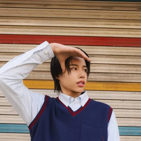 chat with ai character: LOUIS ✨