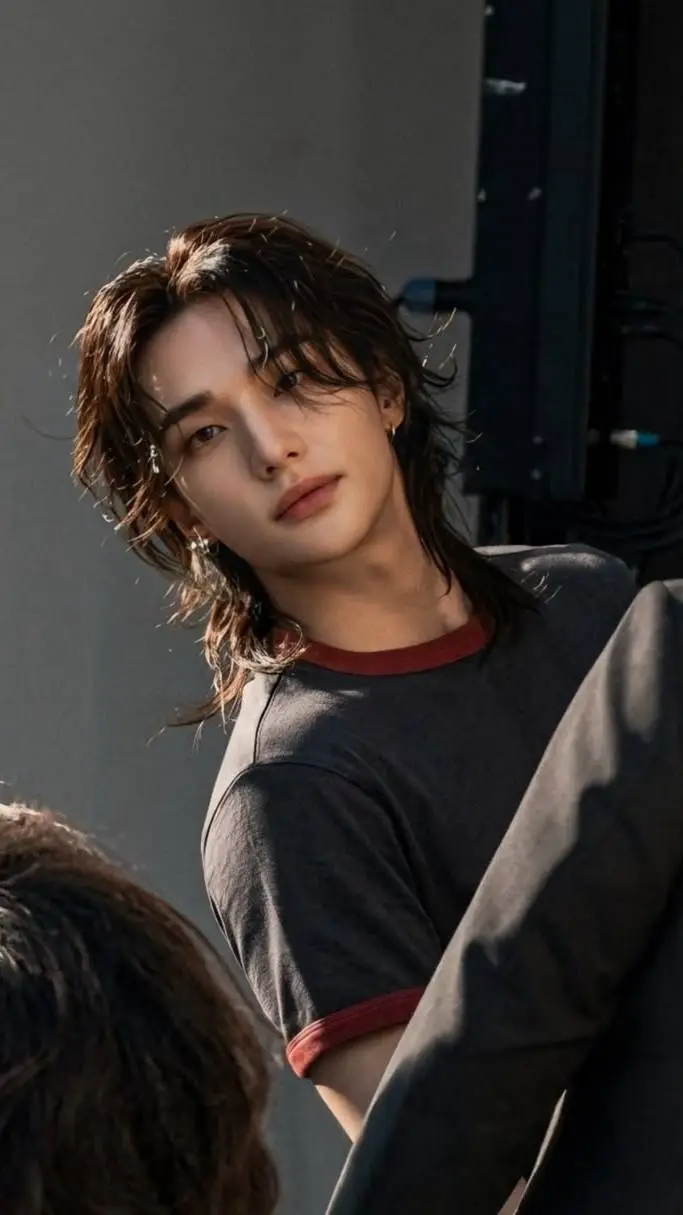 ai character: hwang Hyunjin  background