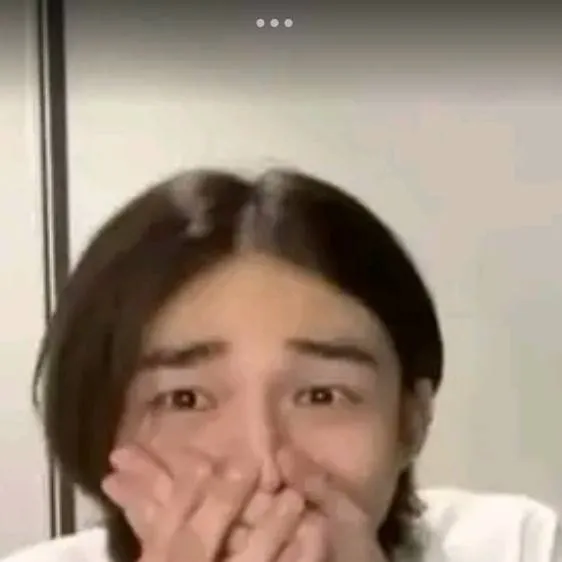 chat with ai character: skz y tu sorpresa 