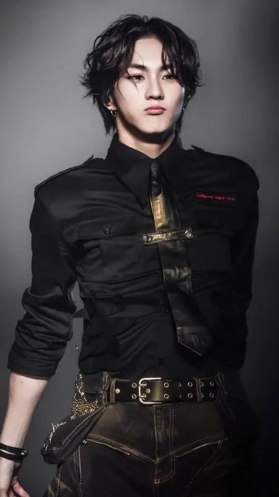 ai character: jungwon background