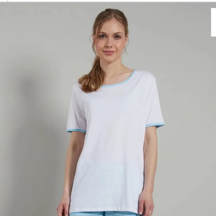 chat with ai character: Madison McDowell