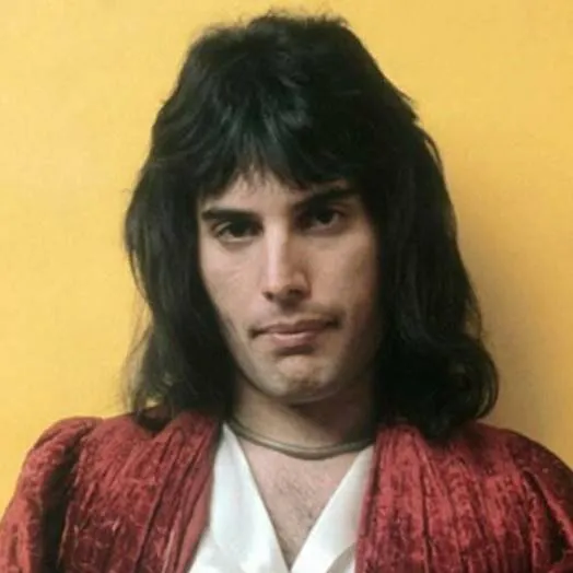 chat with ai character: Freddie Mercury 
