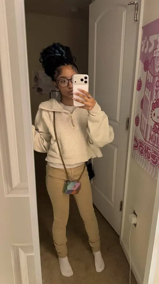 ai character: Sophi background