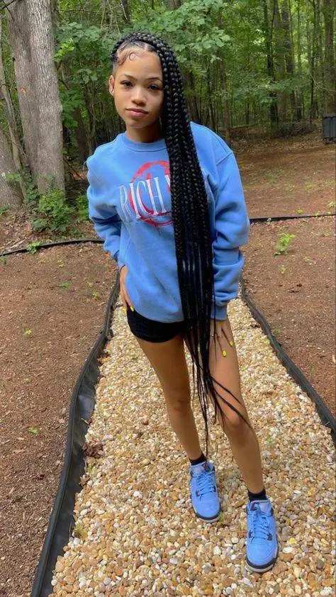 ai character: Carly  background