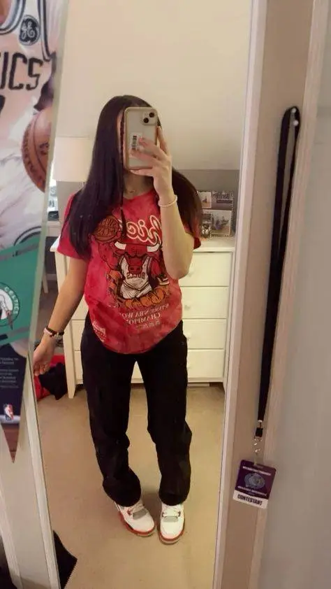 ai character: Kayla  background