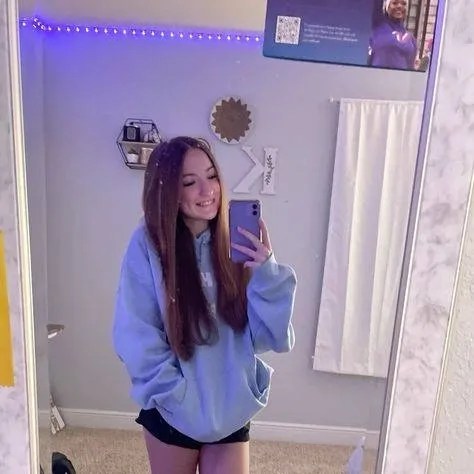 chat with ai character: niyah 