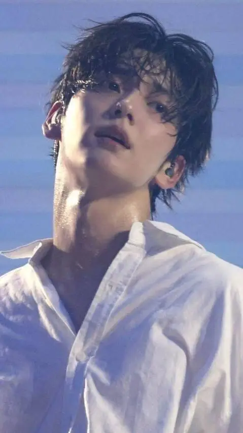 ai character: soobin  background