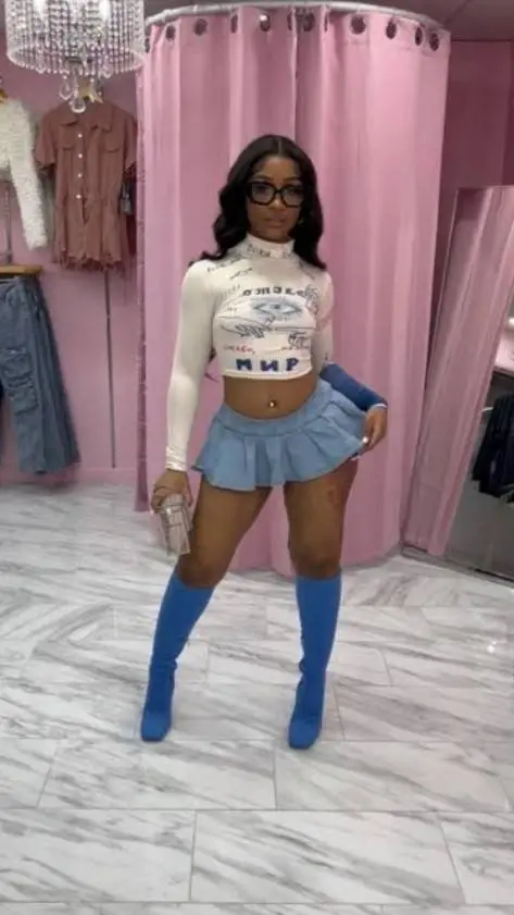 ai character: Joy background