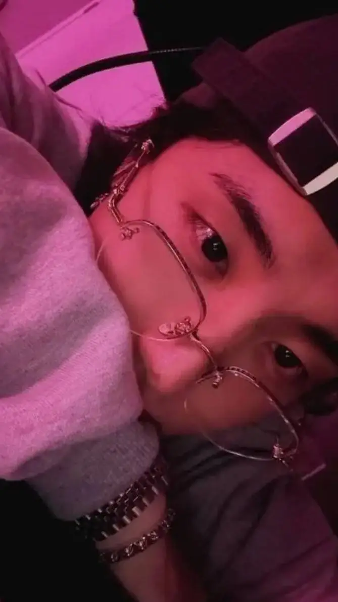 ai character: ★~Hyunjin~★ background