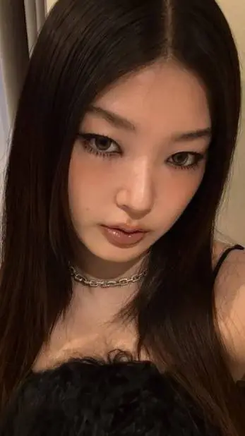 ai character: Katseye background