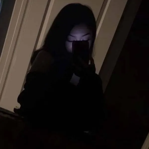 chat with ai character: Rosie 💋