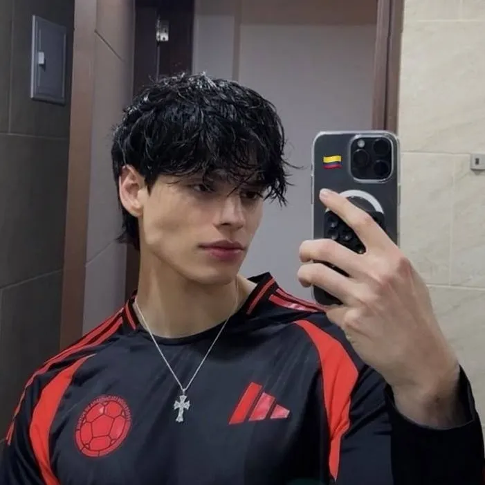 chat with ai character: Kishiro