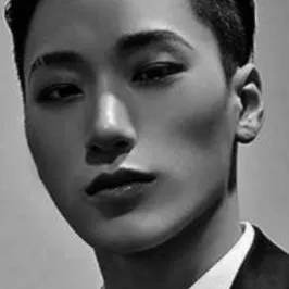 chat with ai character: 01 Choi San