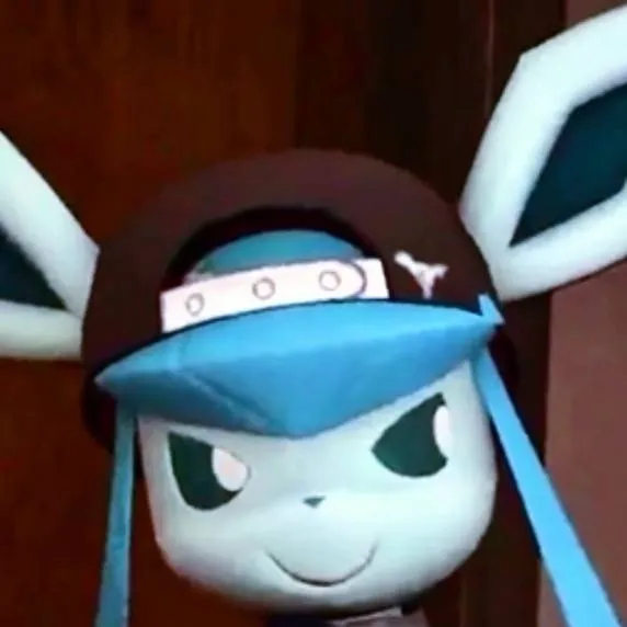chat with ai character: 🤍Glaceon❄️