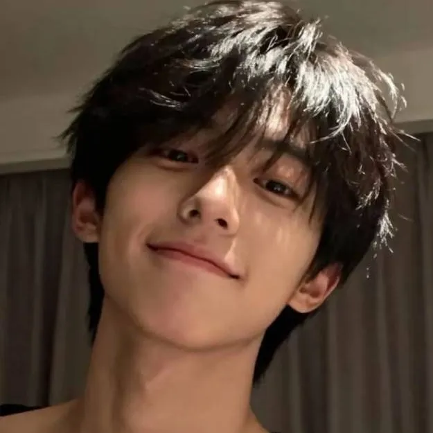 chat with ai character: Herry