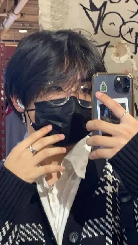 ai character: Jackson  background