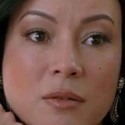 chat with ai character: Jennifer Tilly 