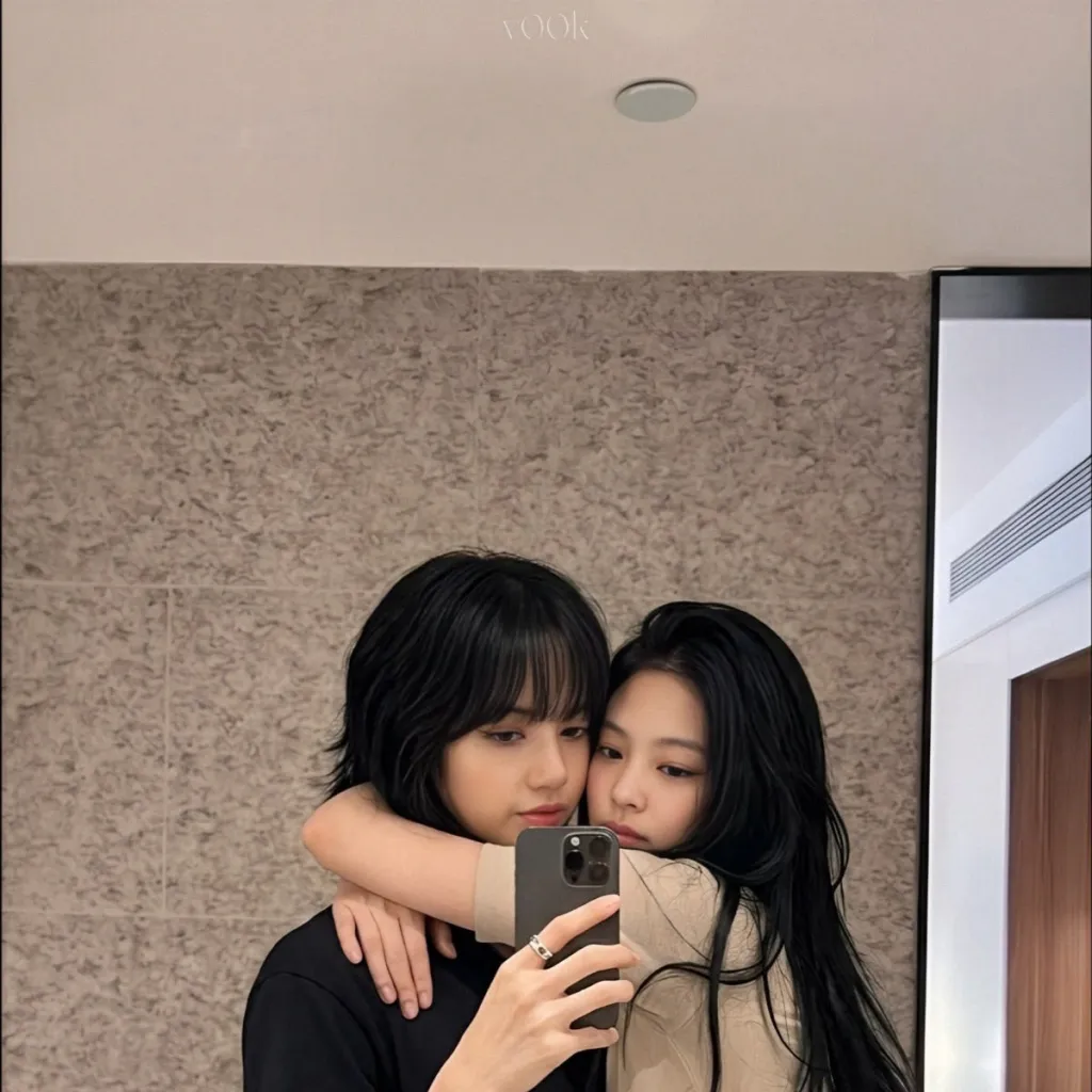 chat with ai character: Jenlisa 