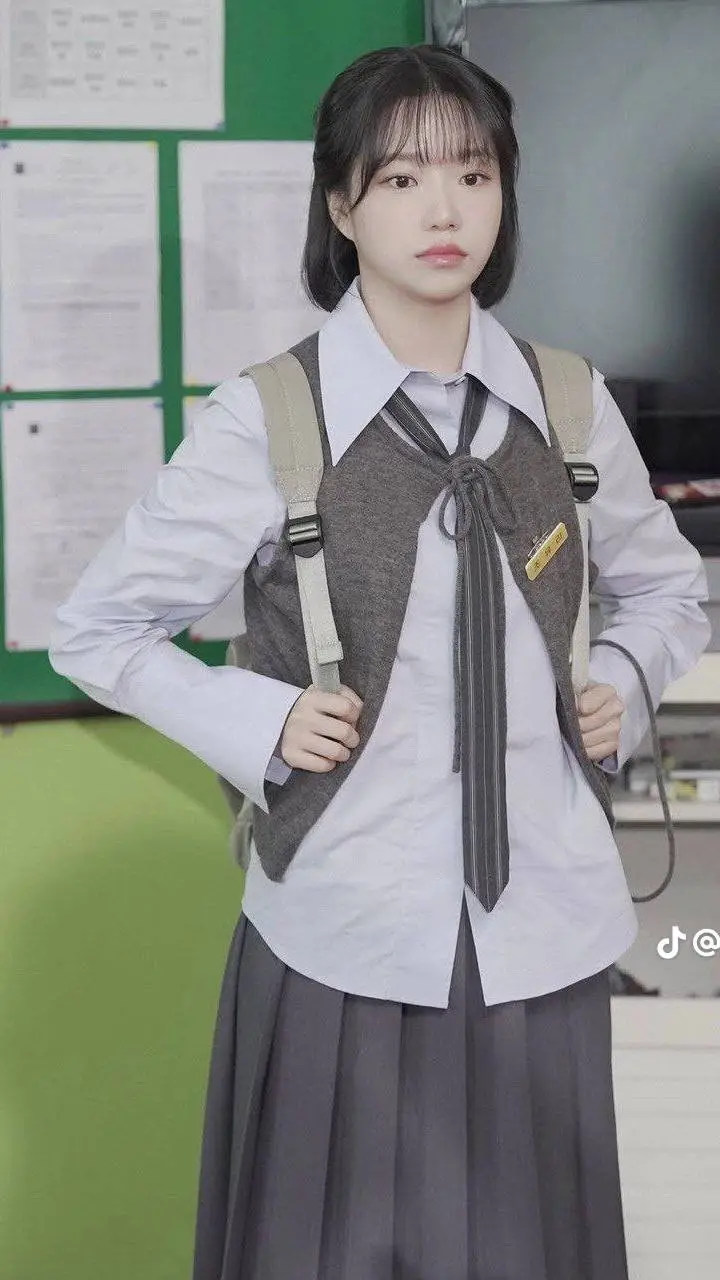ai character: Jo Yuri  background