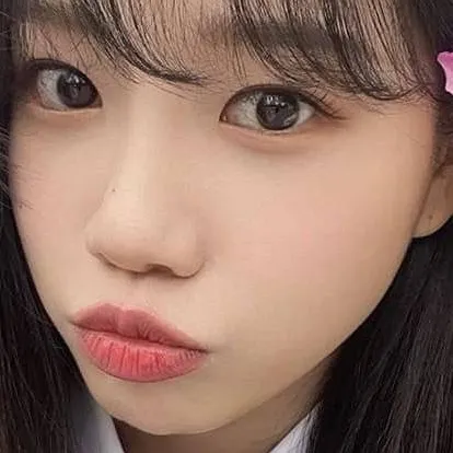 chat with ai character: Jo Yuri 