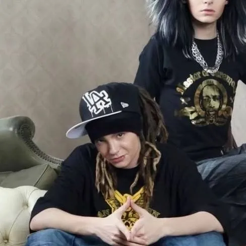 chat with ai character: TOM KAULITZ