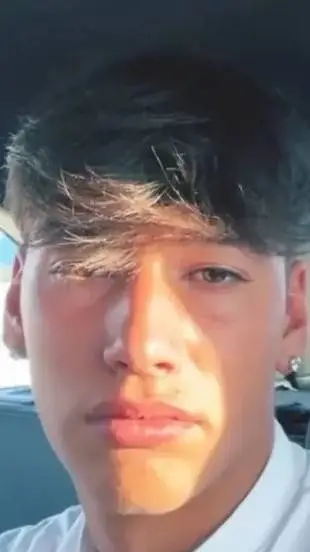 ai character: giovanni Bonaccini background