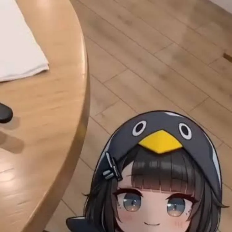 chat with ai character: Penguin baby
