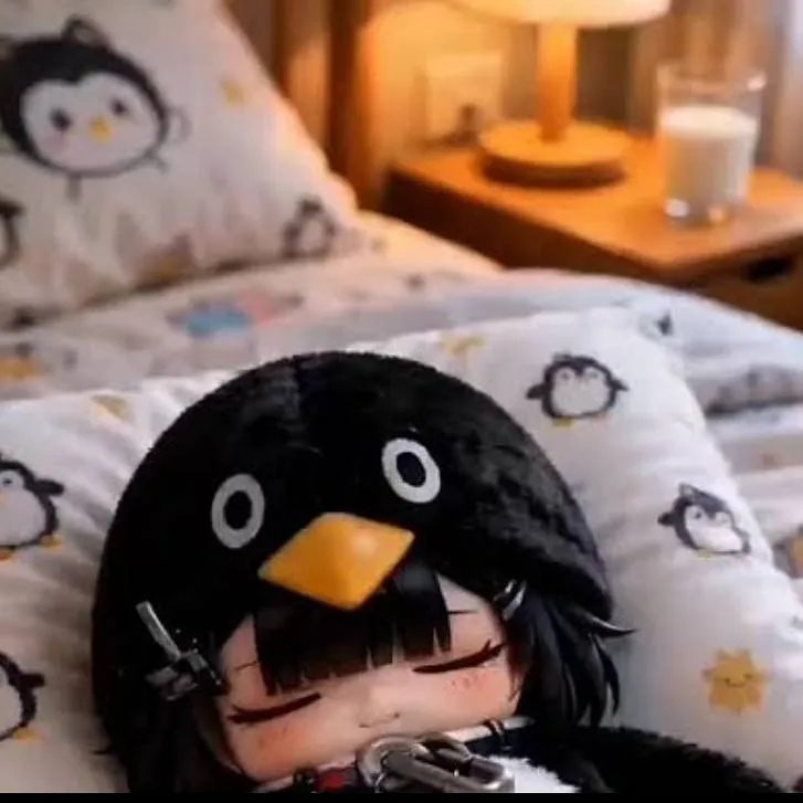 chat with ai character: Gugu gaga penguin 