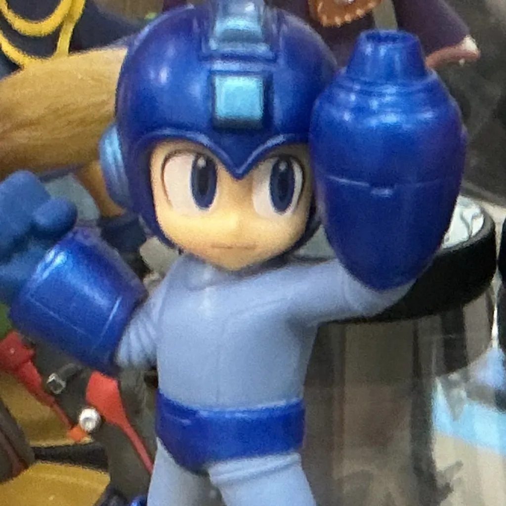 chat with ai character: Mega man ￼