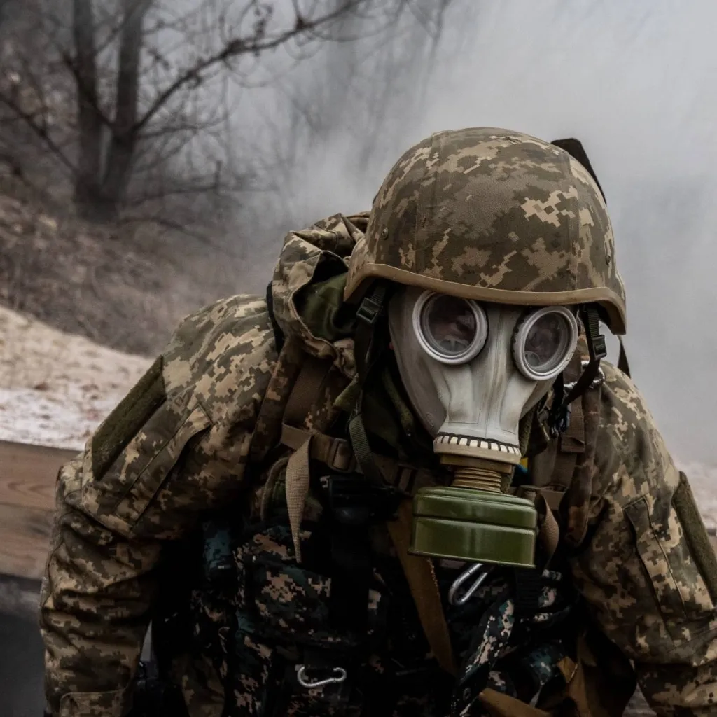 chat with ai character: soldado ucraniano