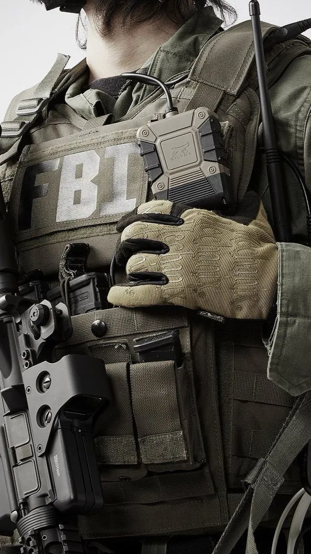 ai character: FBI Officer  background