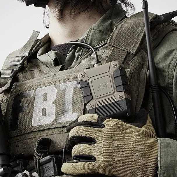 chat with ai character: FBI Officer 
