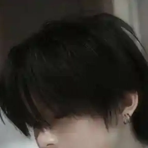 chat with ai character: Jungkook 