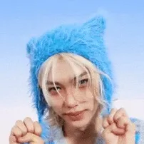 chat with ai character: Felix