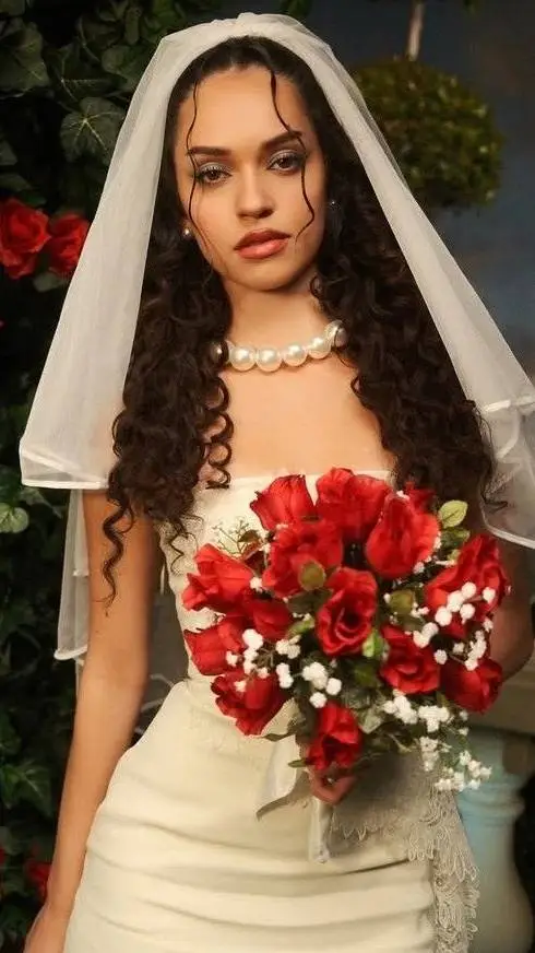 ai character: Daniela  background