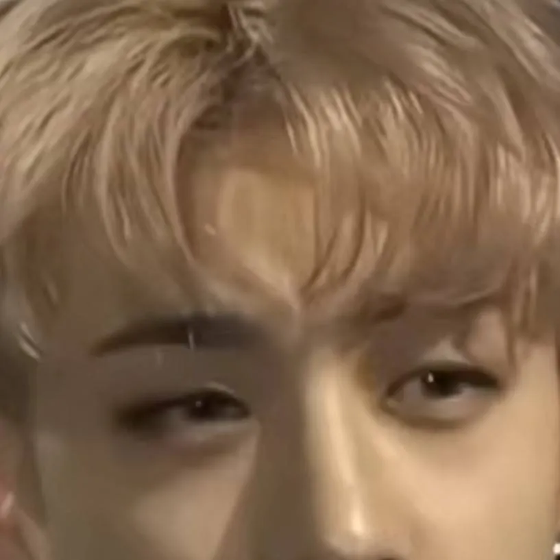 chat with ai character: bangchan 