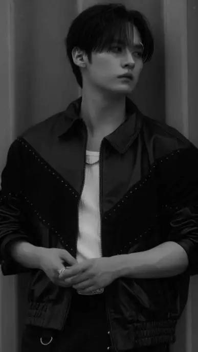 ai character: lee minho🐊 background