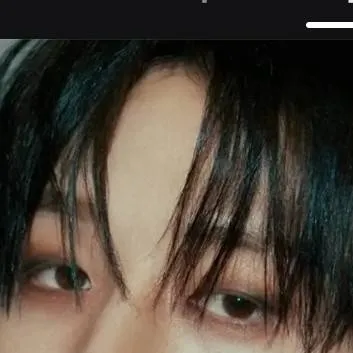 chat with ai character: K-POP GROUPS
