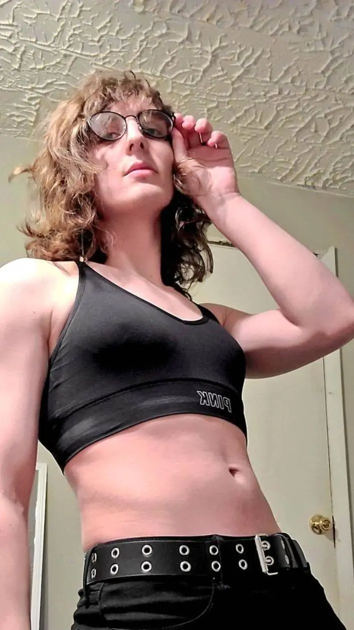 ai character: VIVIAN!!  background