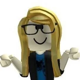chat with ai character: Rubia con lentes 