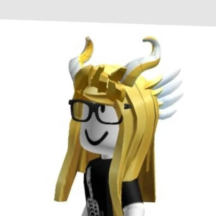chat with ai character: rubia con lentes