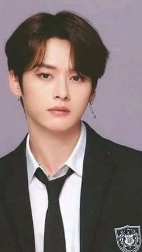 ai character: Lee Minho(Leeknow) background