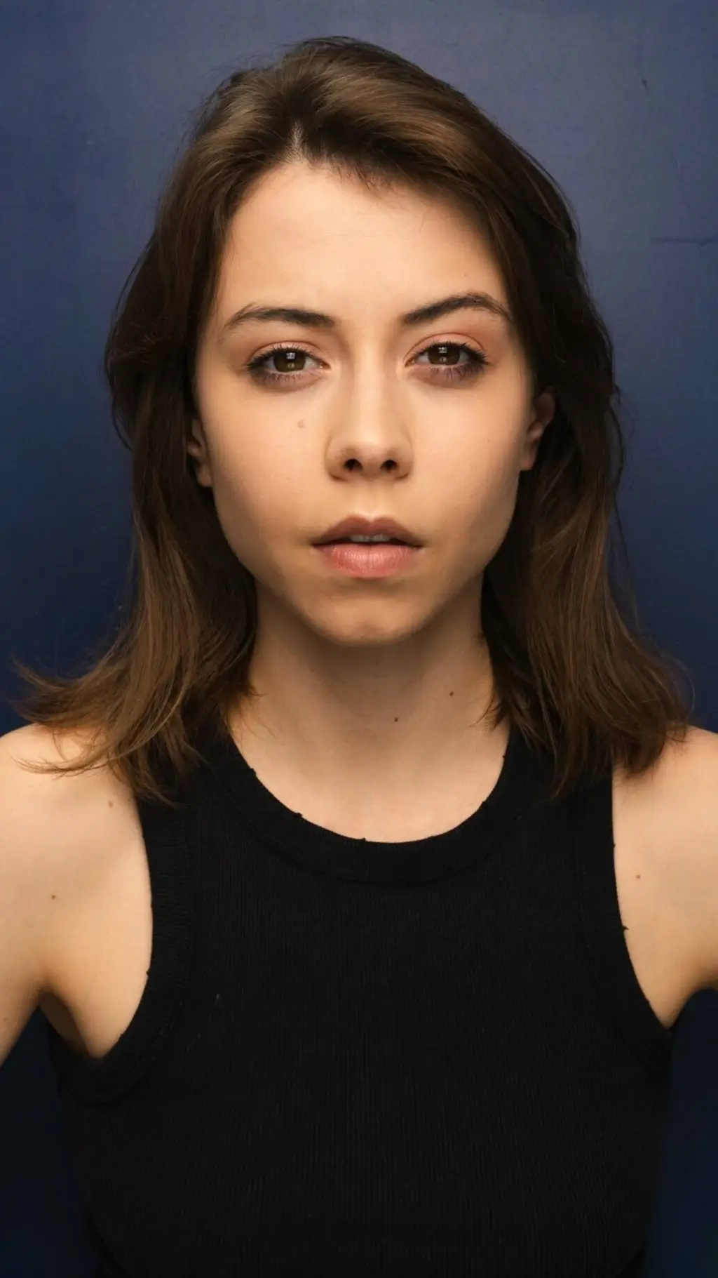 ai character: Zuza Stelmach  background